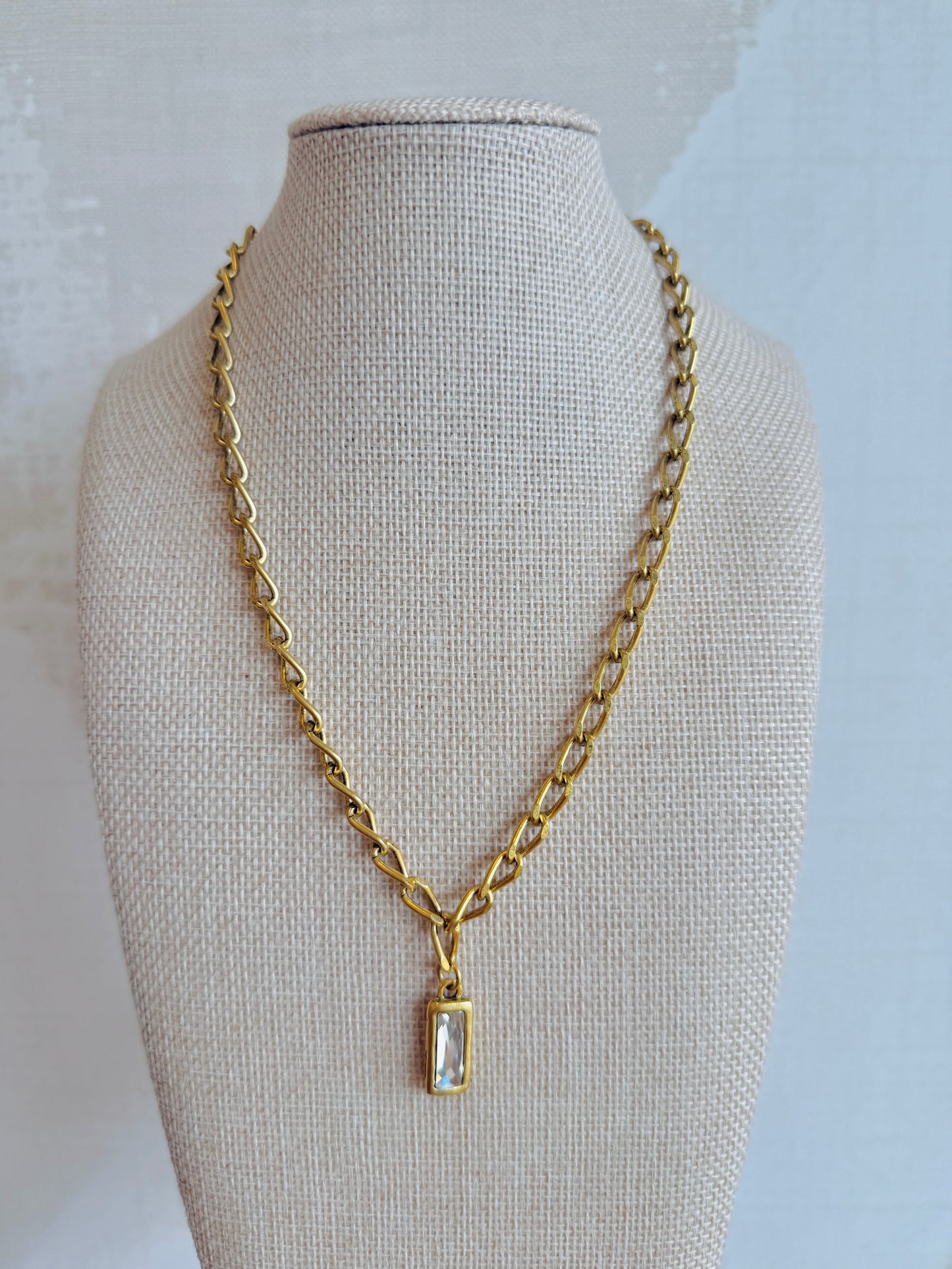 Dover Necklace