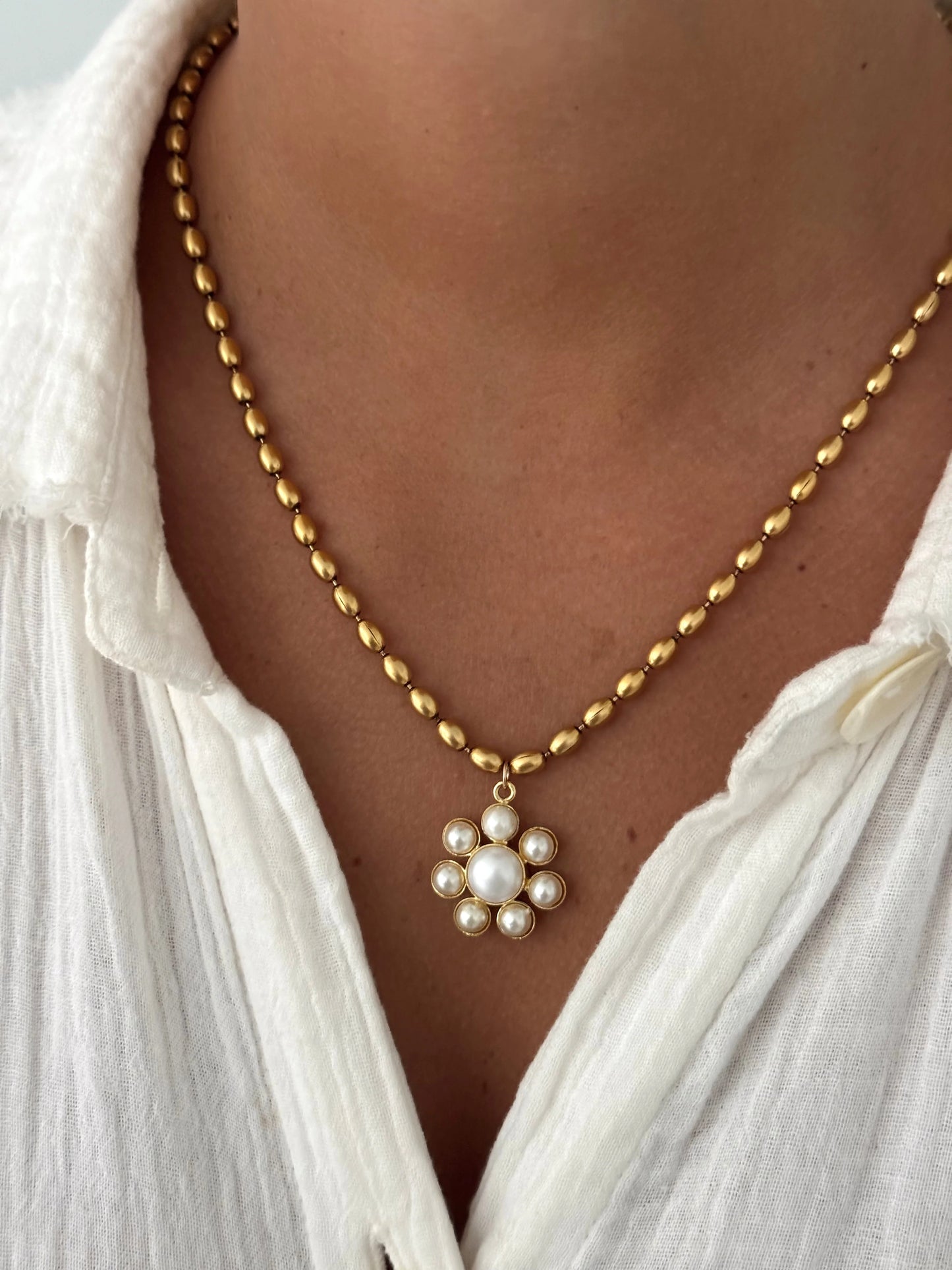 Pearl Flower Necklace