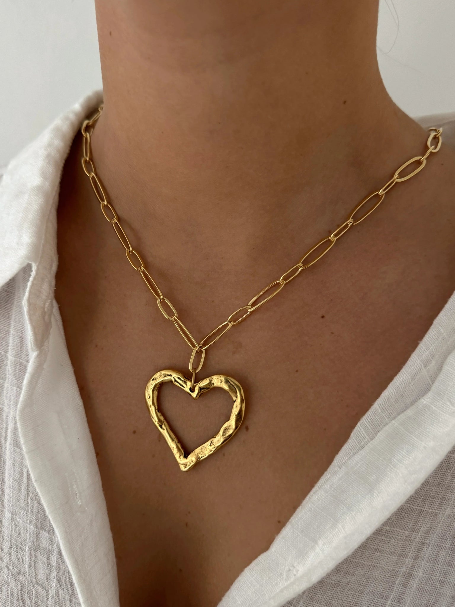 City of Love Necklace - Cola Stacks -