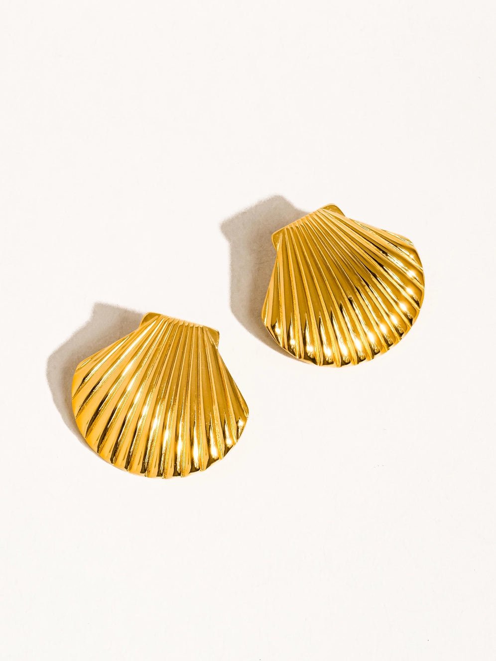 Shell Earrings - Cola Stacks -