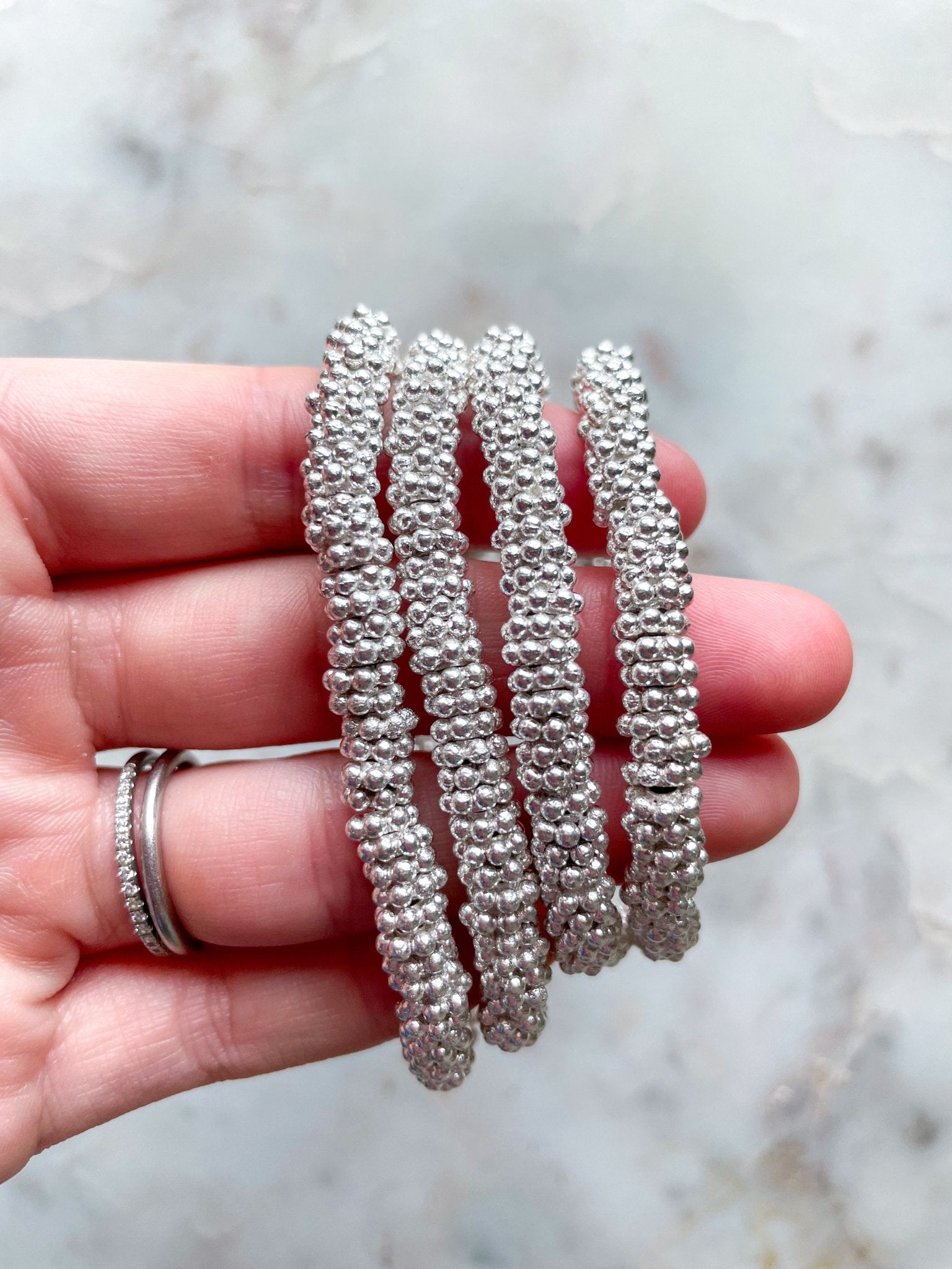 Silver Holly - Cola Stacks -