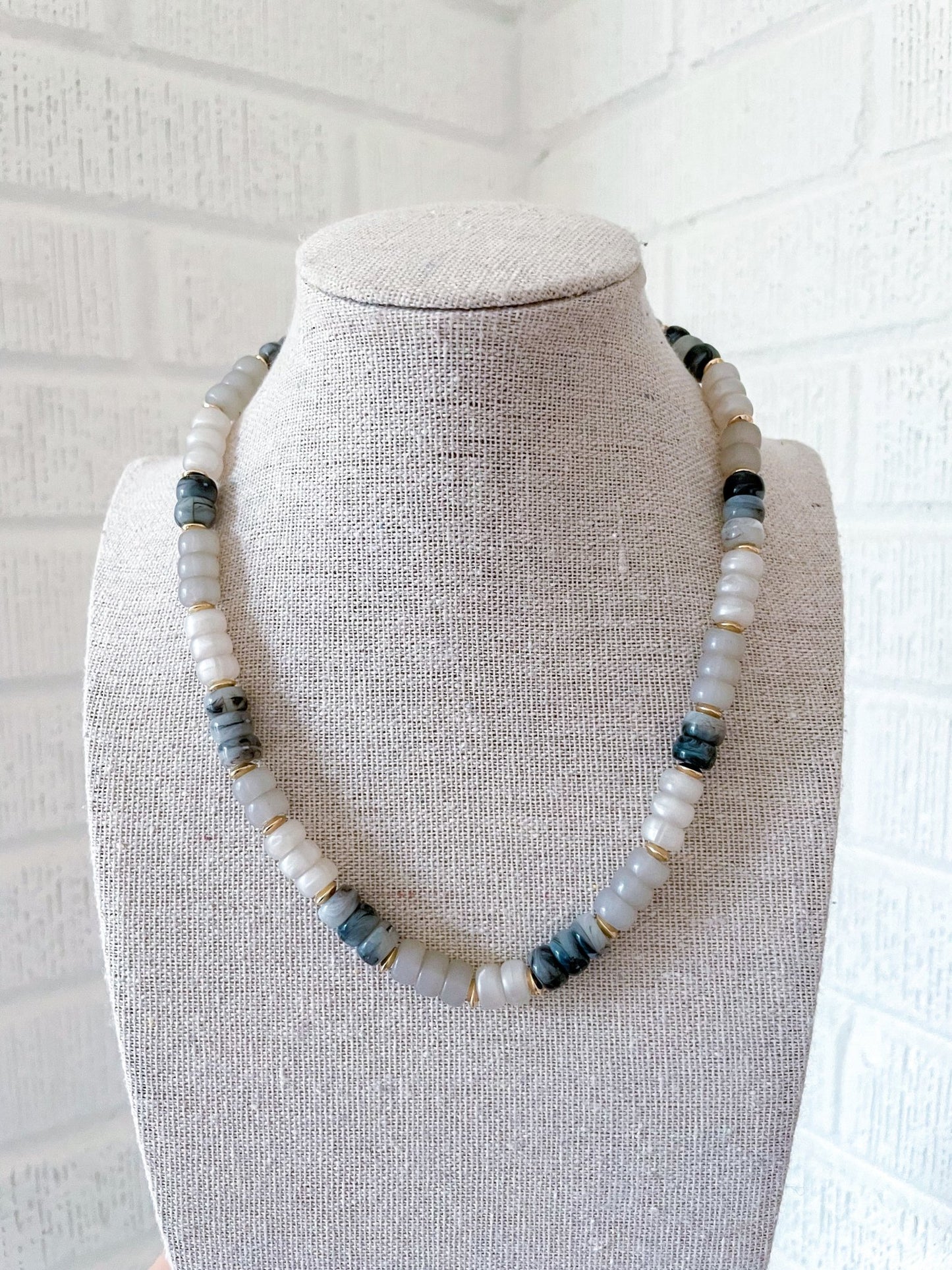 Smokey Necklace - Cola Stacks -