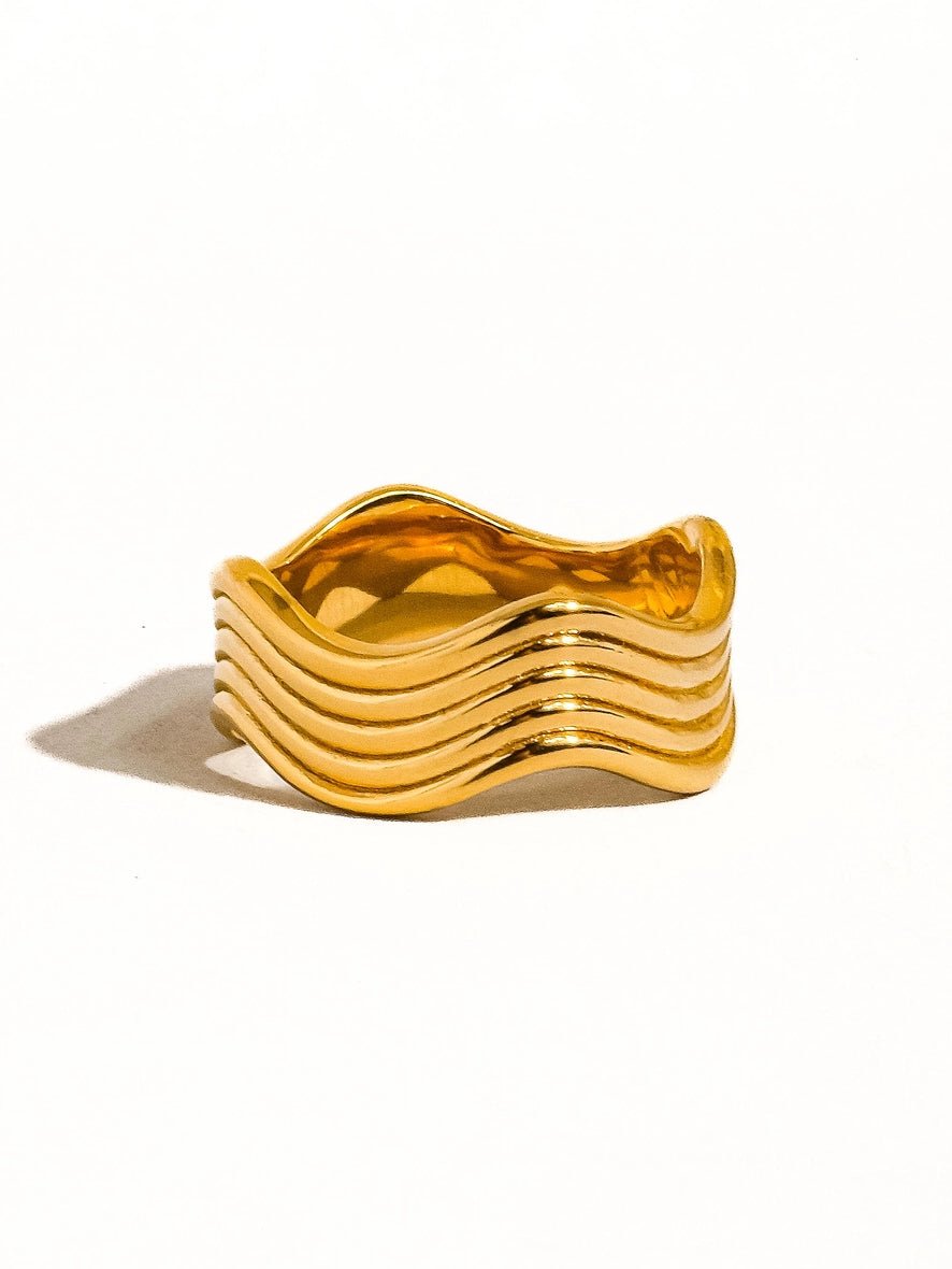 Wave Ring - Cola Stacks -