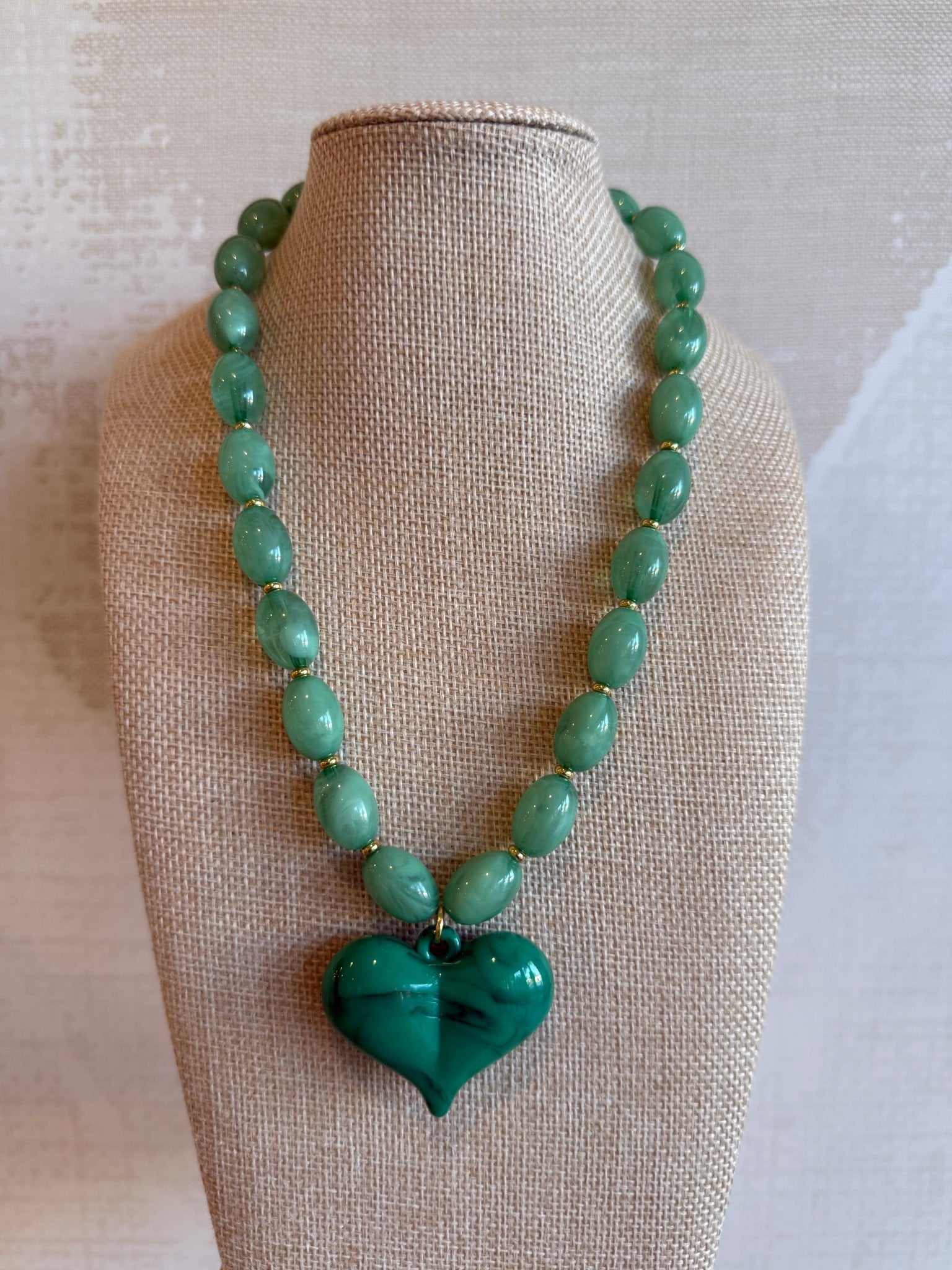 Green Heart Necklace - Cola Stacks - 