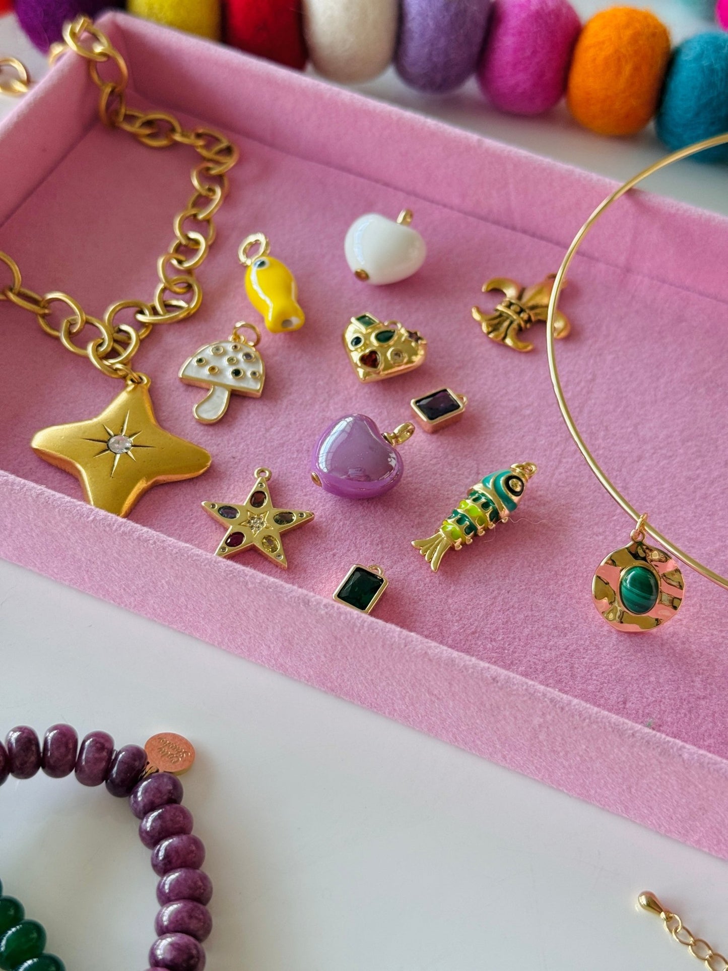 Krewe Choker Necklace - Cola Stacks - 