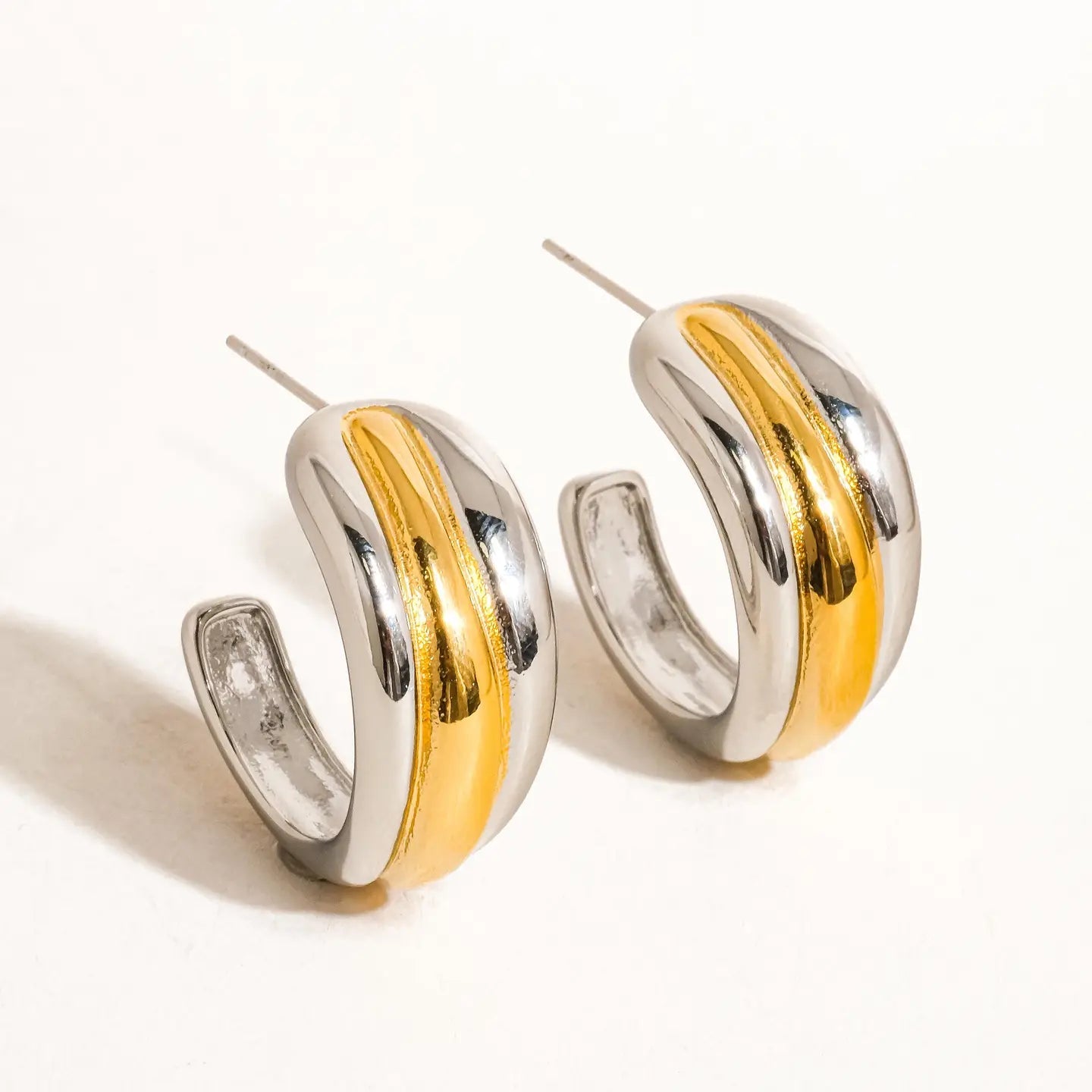 Lanie Earrings - Cola Stacks - 