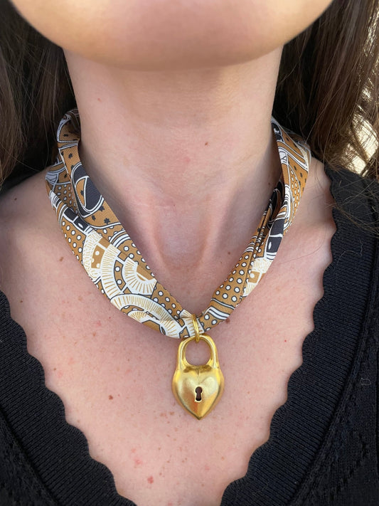 Locket Scarf Necklace - Cola Stacks - 