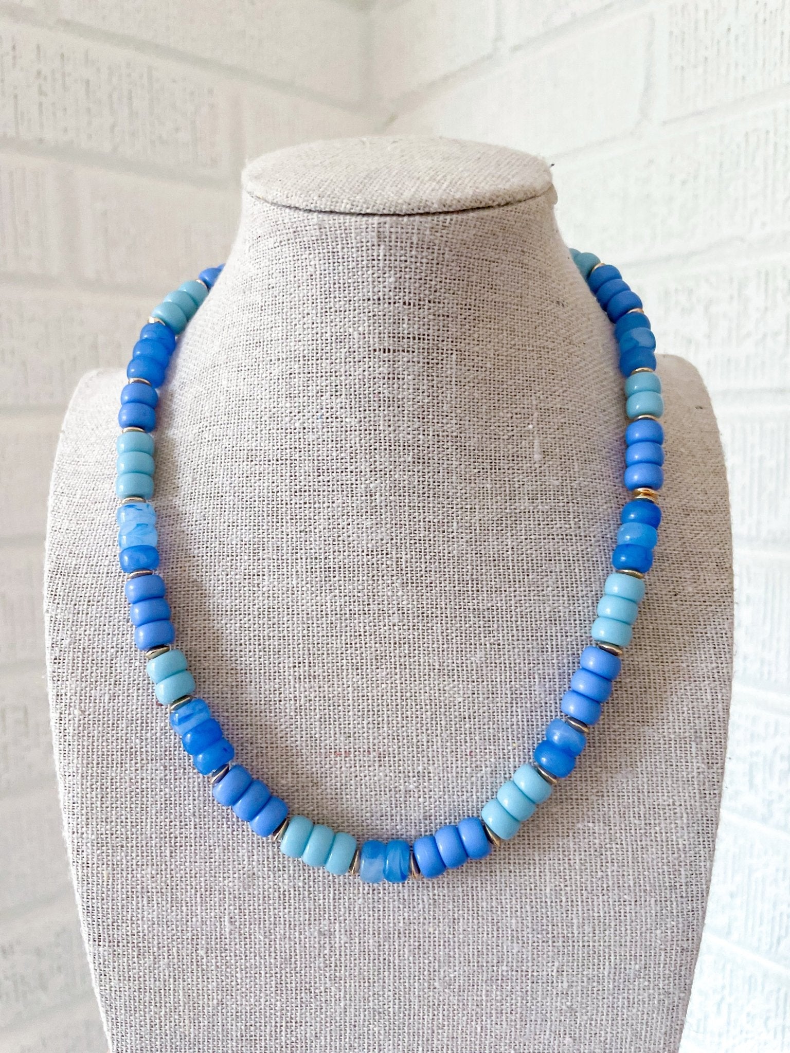 Outer Banks Necklace - Cola Stacks - 